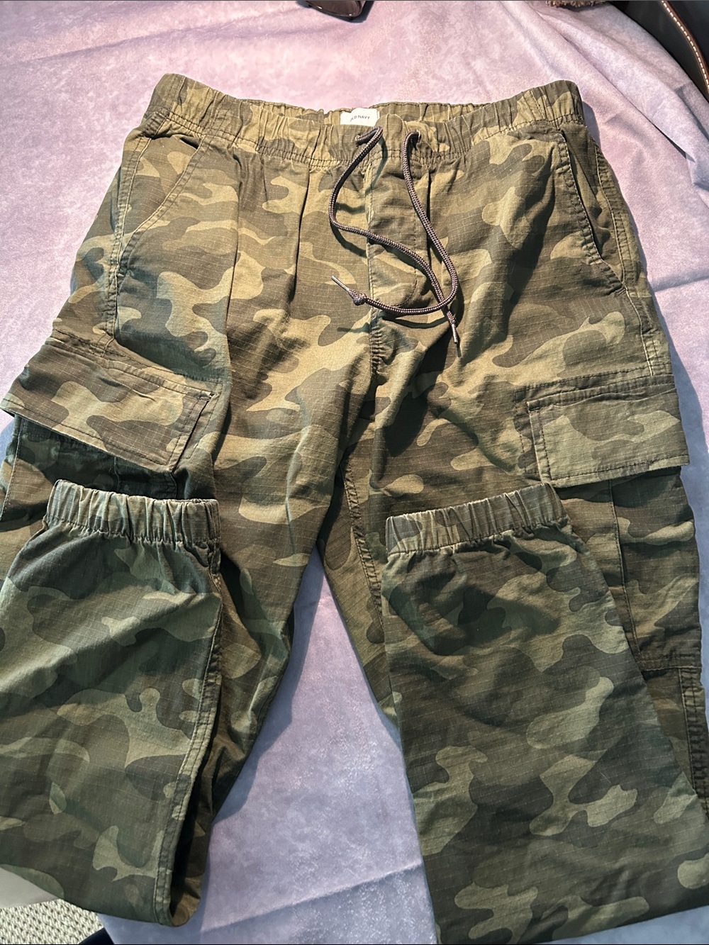 Camo Cargo Shorts - Olive Green - Med
